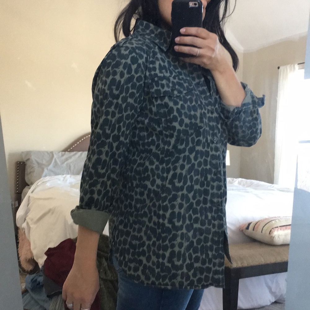 Button Down - Picture 3 of 4